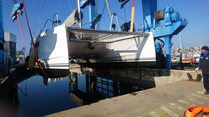 mise à l'eau de l'open 40 chez catabas